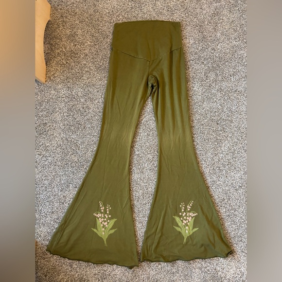 Floral Olive Green Flared Leggings,All Products : American Fashion Style Bags On Sale